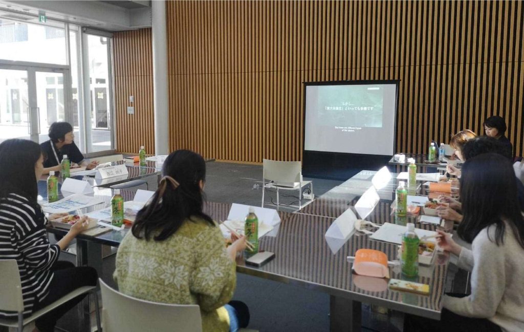 Lunch Meeting with Undergraduate Students